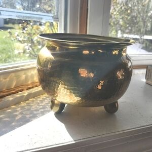 Antique brass bowl/coldren piece